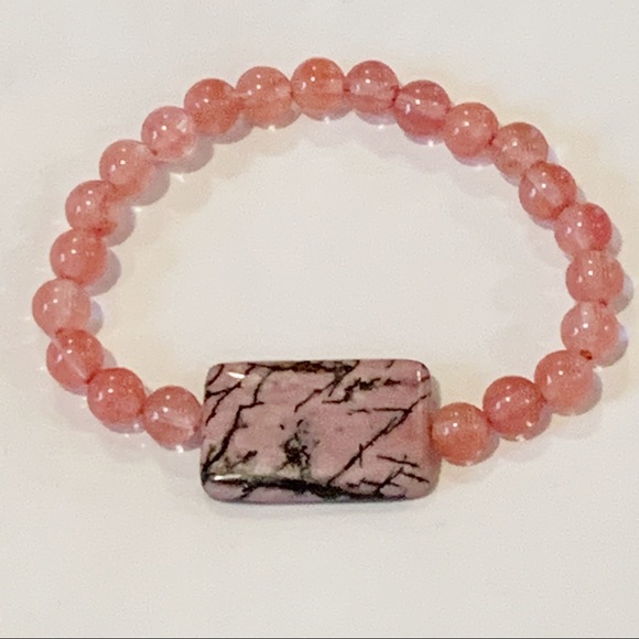 Handcrafted Rhodonite gemstone stretch bracelet - Picture 2 of 4